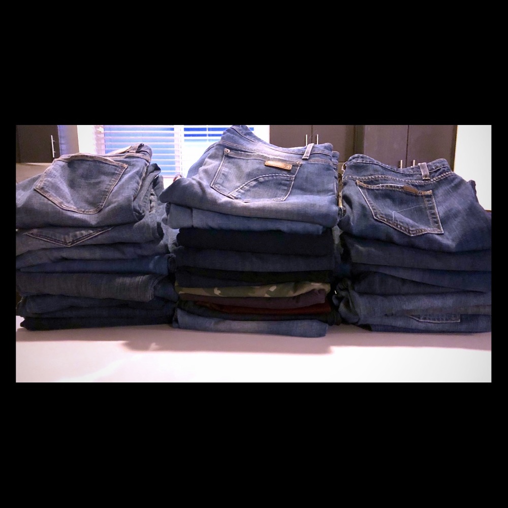 This 👖 JEAN JUNKIE has DENIM on DENIM